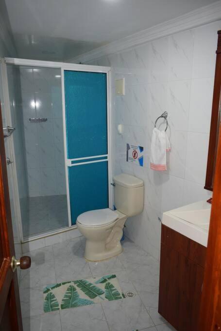 Apartamento Con Hermosa Vista Al Mar En El Laguito Piso 19